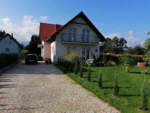 Ogród w obiekcie Apartament Mysłakowice