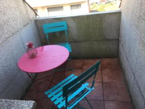 Balkón nebo terasa v ubytování Acogedor apartamento ático en el centro de O Porriño