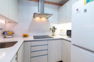 A cozinha ou cozinha compacta de Ifema Aeropuerto