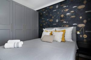 Posteľ alebo postele v izbe v ubytovaní Easy Rent Apartments - Centrum 2