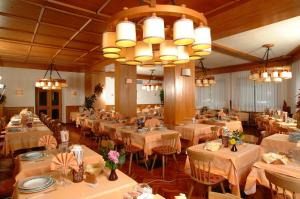 Restaurant o iba pang lugar na makakainan sa Hotel Pinzolo-Dolomiti