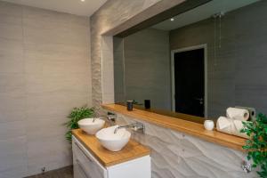 Fotografie z fotogalerie ubytování Central, stylish 3 bed apartment with sea views v destinaci Newquay + 13 fotografií