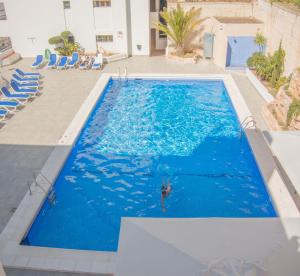 Bazén v ubytování Apartamento de un Dormitorio Vista mar nebo v jeho okolí