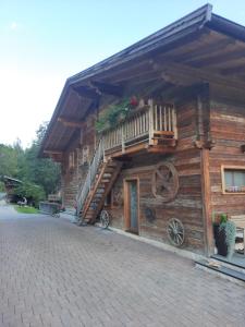 Budova, v ktorej sa apartmán nachádza