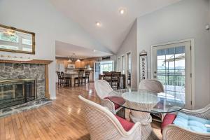 Serene Smithville Home with 2 Decks and Lake View