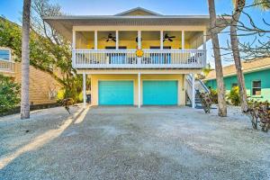 Gallery image of Vibrant Island Home with Pool, 1 Block to Beach in Anna Maria