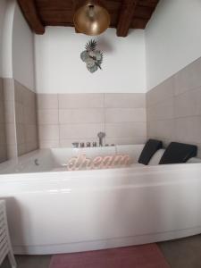 Fotografie z fotogalerie ubytování PEÑAFIEL DREAMS con JACUZZI v destinaci Peñafiel