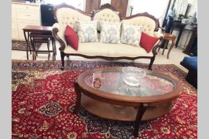 Elegant Spacious Private Studio ~ Upscale Berkeley的休息区