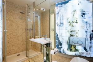 A bathroom at Maestranza Boutique