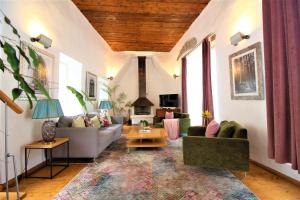A seating area at Tallinn City Apartments - Old Town