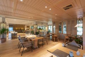 Restaurace v ubytování Khaolak Merlin Resort