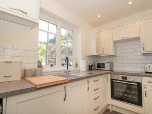 Gallery image of Nookie Cottage in Dartmouth