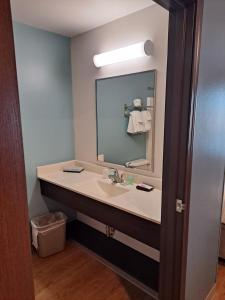 Photo de la galerie de l'établissement WoodSpring Suites Fargo North Near NDSU, à Fargo