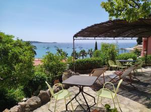 Gallery image of Les Galets Hôtel et B&B in Bandol