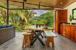 Gallery image of The Sutton - Boutique Jungle Experience in Uvita