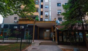 Budova, kde se apartmán nachází