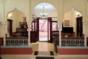 Photo de la galerie de l'établissement Large House in Tangiers with Garage, à Tanger