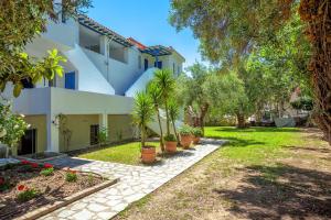 Imagen de la galería de Xenios Faros Apartments, en Possidi