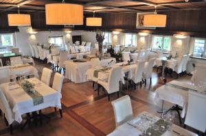 Restaurace v ubytování Landgasthof Leuen