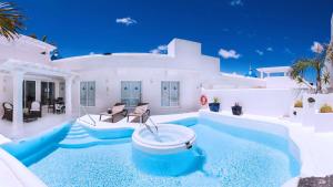 Bazén v ubytovaní Bahiazul Resort Fuerteventura alebo v jeho blízkosti