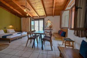 Postel nebo postele na pokoji v ubytování Iraklis Apartments