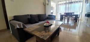 Afbeelding uit fotogalerij van Vasilas Holiday Apartment #1 in Larnaka