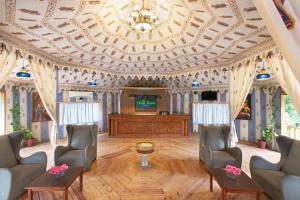 Телевізор і / або розважальний центр в Serene Aravali Resort, Pushkar