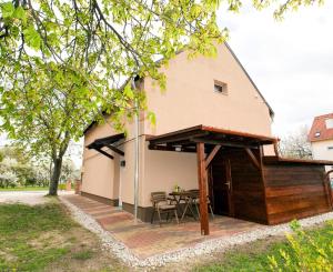 Budova, v ktorej sa apartmán nachádza