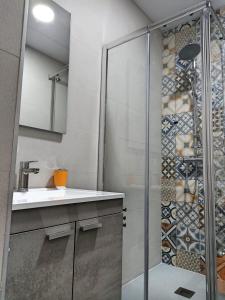Koupelna v ubytování Modernos Apartamentos en Ciudad Jardín Córdoba