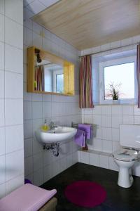 Kúpeľňa v ubytovaní Ferienwohnung Wattfischer