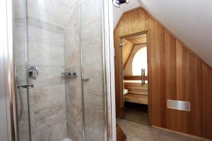 Ένα μπάνιο στο Lieselotte +9 φωτογραφίες