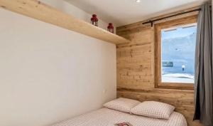 Postel nebo postele na pokoji v ubytování Apartment ski in/out Val Thorens