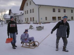 Hostia v ubytovaní Urlaub am Bauernhof Wenigeder - Familie Klopf
