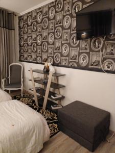 Μια τηλεόραση ή/και κέντρο ψυχαγωγίας στο Le boudoir de la Lys