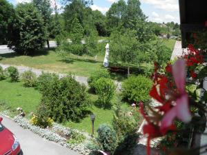 Vonkajšia záhrada v ubytovaní House Janja Plitvice