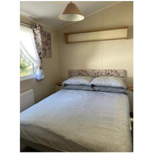 Gallery image of Cosy 3-Bed Caravan combe haven st Leonards on sea in Hollington