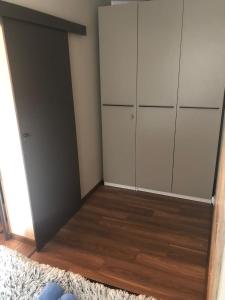 Imagem da galeria de apartament Śródmieście 1 sypialnia oraz 1 salon em Wałbrzych