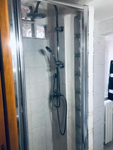 Et badeværelse på C.B.Guesthouse + 17 billeder