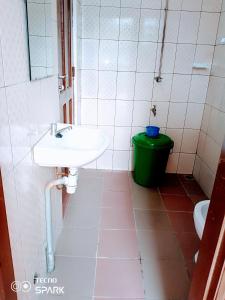 Koupelna v ubytování Akwa Guesthouse Cotonou