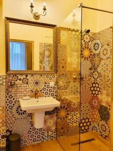 Et badeværelse på Filip Apartment Oradea