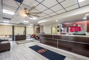 a lobby with a waiting area in a hospital at Red Roof Inn Savannah – Southside/Midtown in Savannah