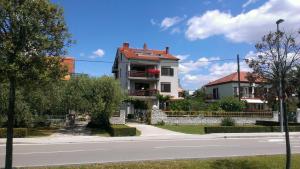 Budova, v ktorej sa apartmán nachádza