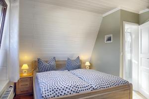 מיטה או מיטות בחדר ב-Mewes, Günther, FW 1