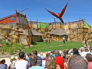 a crowd of people watching a play in a playground at Ferienwohnung "Im Pfarrhaus Marlow" in Marlow