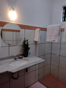 Ένα μπάνιο στο Suítes Brotas City +46 φωτογραφίες