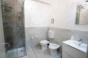 A bathroom at CASA STELLA San Sisto