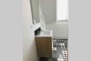 Φωτογραφία από το άλμπουμ του LA HOUPPA, rénové, Trouville-sur-Mer, quartier Bonsecours στο Trouville-sur-Mer +20 φωτογραφίες