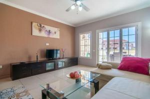 Гостиная зона в Apartament 1 bedroom Los Cristianos Las Vistas beach