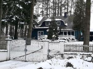 Galeriebild der Unterkunft Ferienwohnung Villa am Pulvermaar in Gillenfeld