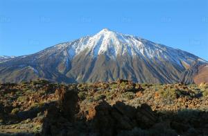 A general mountain view or a mountain view taken from Az apartmant